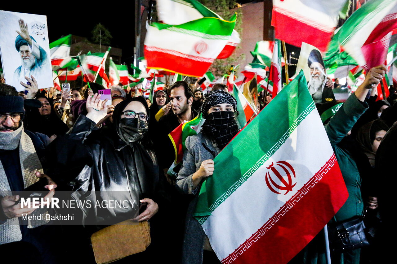 اعلام خونخواهی رهبر شهید از سوی قمی‌ها در آستانه تشییع رهبر شهید در قم