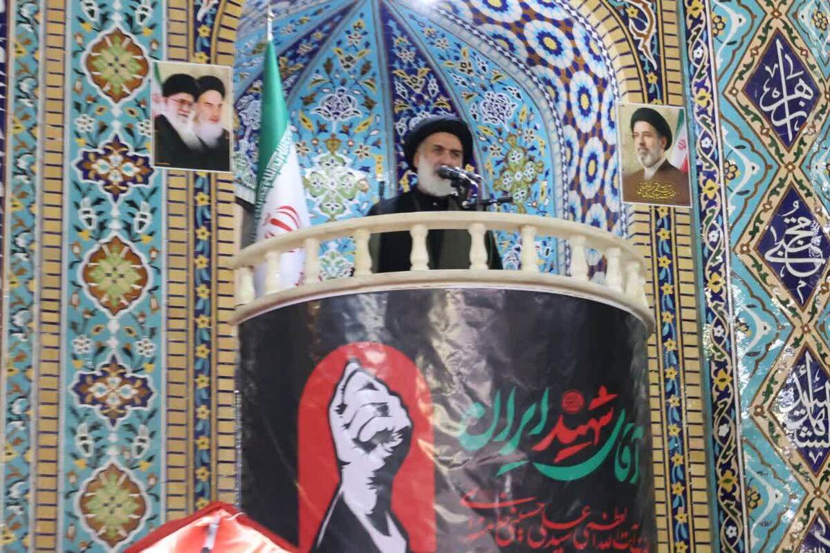 تشییع امام شهید یک رفراندوم بزرگ و تاریخی بود