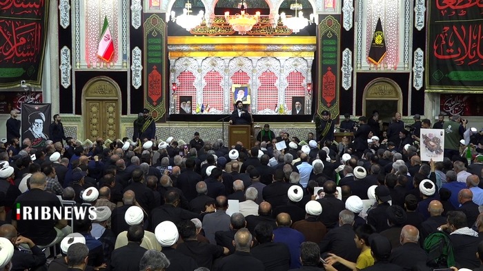 برگزاری بزرگداشت رهبر شهید امت در حرم مطهرکریمه اهل بیت
