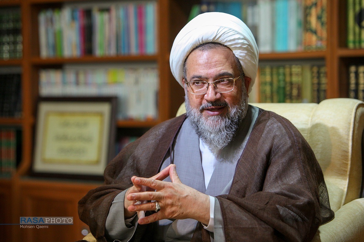 بازتعریف جایگاه فقه در مسیر تعالی انسانی/ تبیین چهار رکن «اصالت، معاصرت، تفقه و پیشرفت»