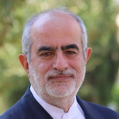 آشنا: به مذاکره‌کنندگان مطالبه‌گر اعتماد کنیم