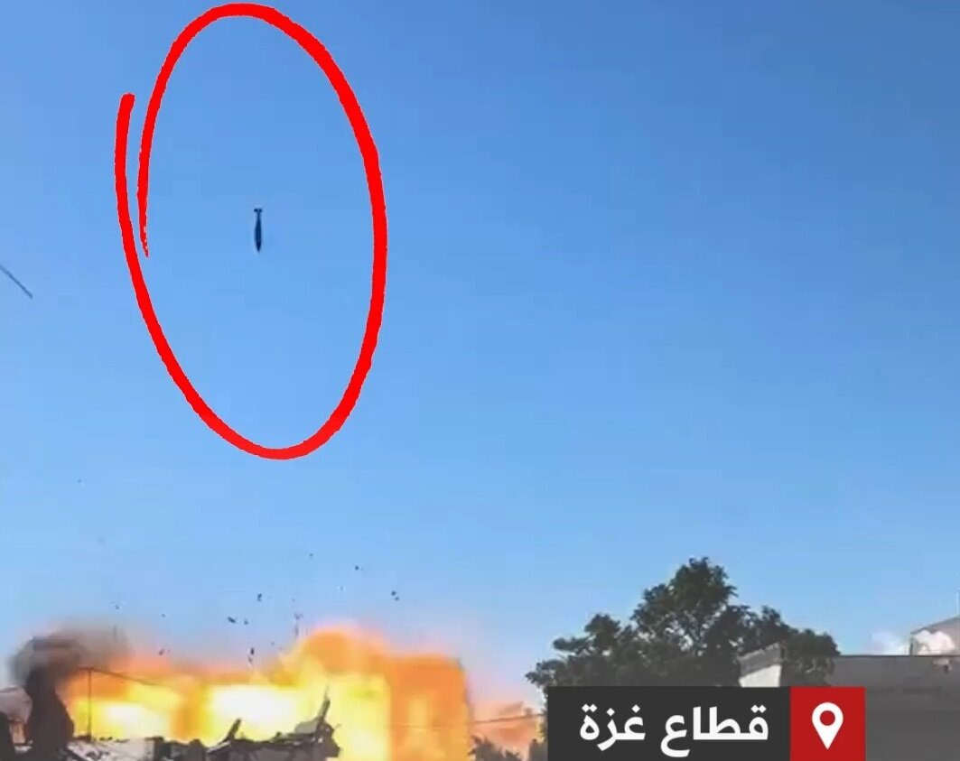 ویدیو | لحظه اصابت پی در پی موشک‌ها به غزه