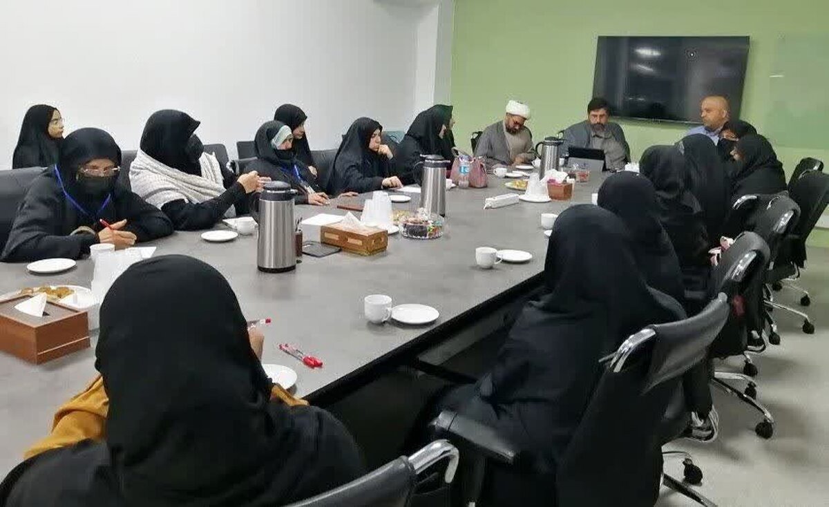آشنایی مهمانان بین‌المللی جامعه الزهرا با شرکت پیشرو در فعال سازی کسب‌وکارهای مردم‌نهاد