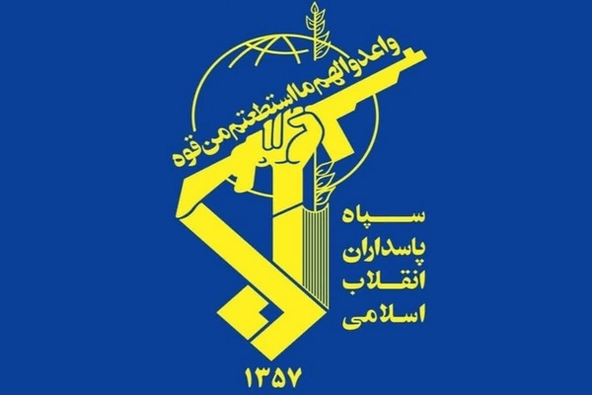 مراکز پشتیبانی لجستیکی ناوها و سکوهای سوختگیری ناوهای هواپیمابر آمریکایی در هم کوبیده شد
