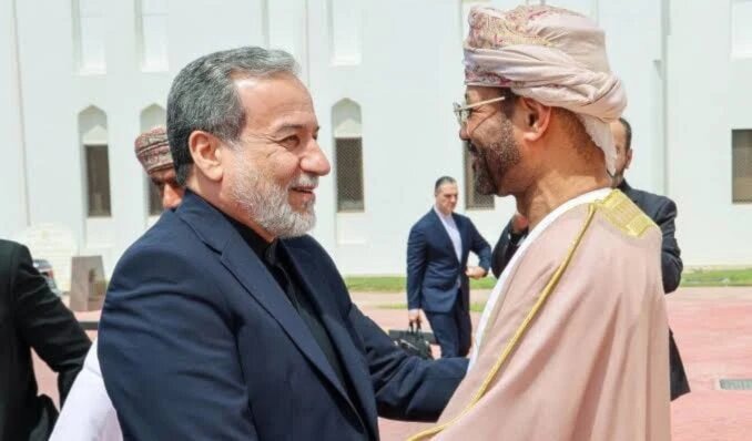 هشدار ایران به عمان درباره هرمز؛ اجازه ندهید آمریکا وارد معادلات تنگه شود