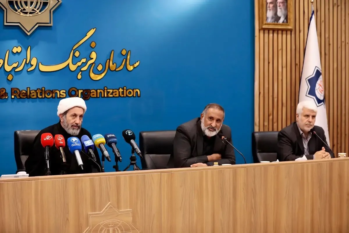 شاعران در شمار دوستان نزدیک قائد شهید بودند
