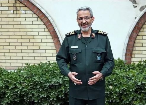 شهیدی که مشکل‌گشای مردم است