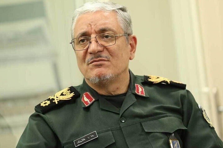 تلفیق قدرت نرم و سخت نیروهای مسلح را به قدرتی برتر تبدیل کرده است