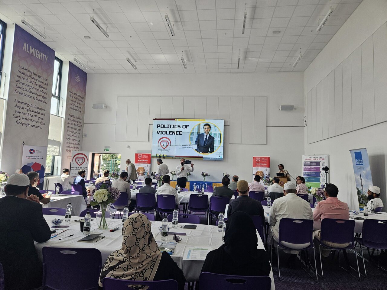 هشدار مراکز اسلامی بریتانیا درباره تشدید حملات اسلام‌ستیزانه؛ هر پنج روز یک مسجد هدف قرار می‌گیرد