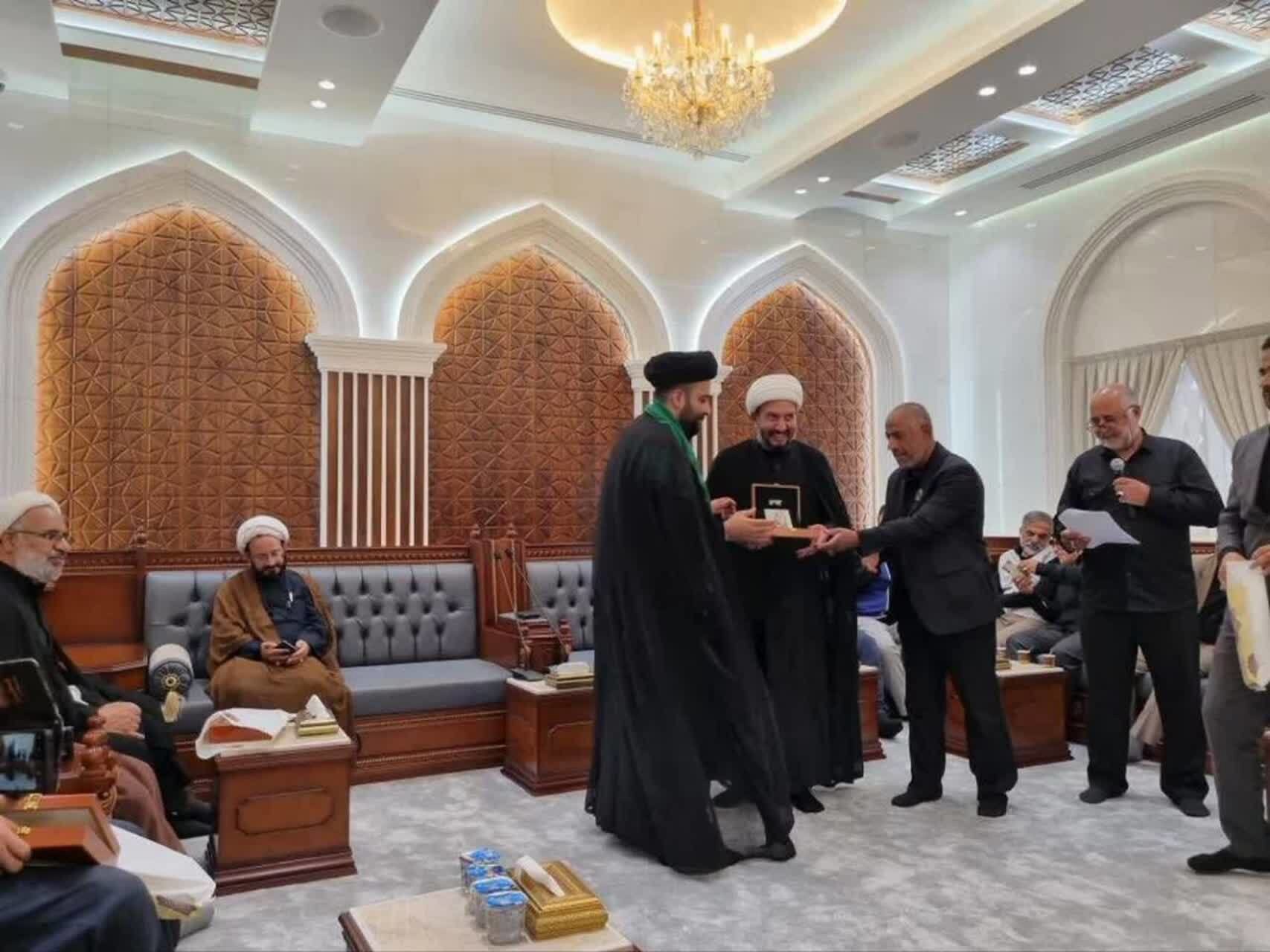 قدردانی سفیر ایران در عراق از خدمات موکب امامزادگان قم در سامرا