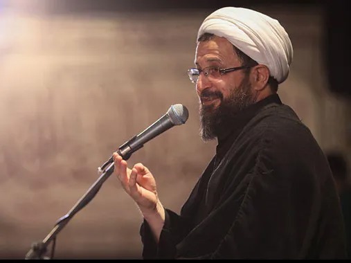 تسلیم نشدن در برابر طاغوت از نشانه‌های تربیت انبیاست