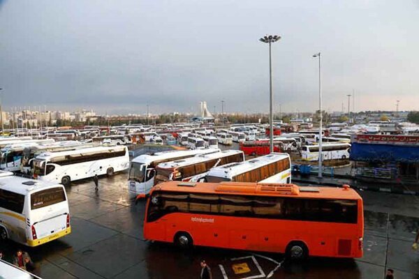 برخورد با تخلفات شرکت‌های مسافربری در قم؛ ۲ شرکت یک ماه تعطیل شدند