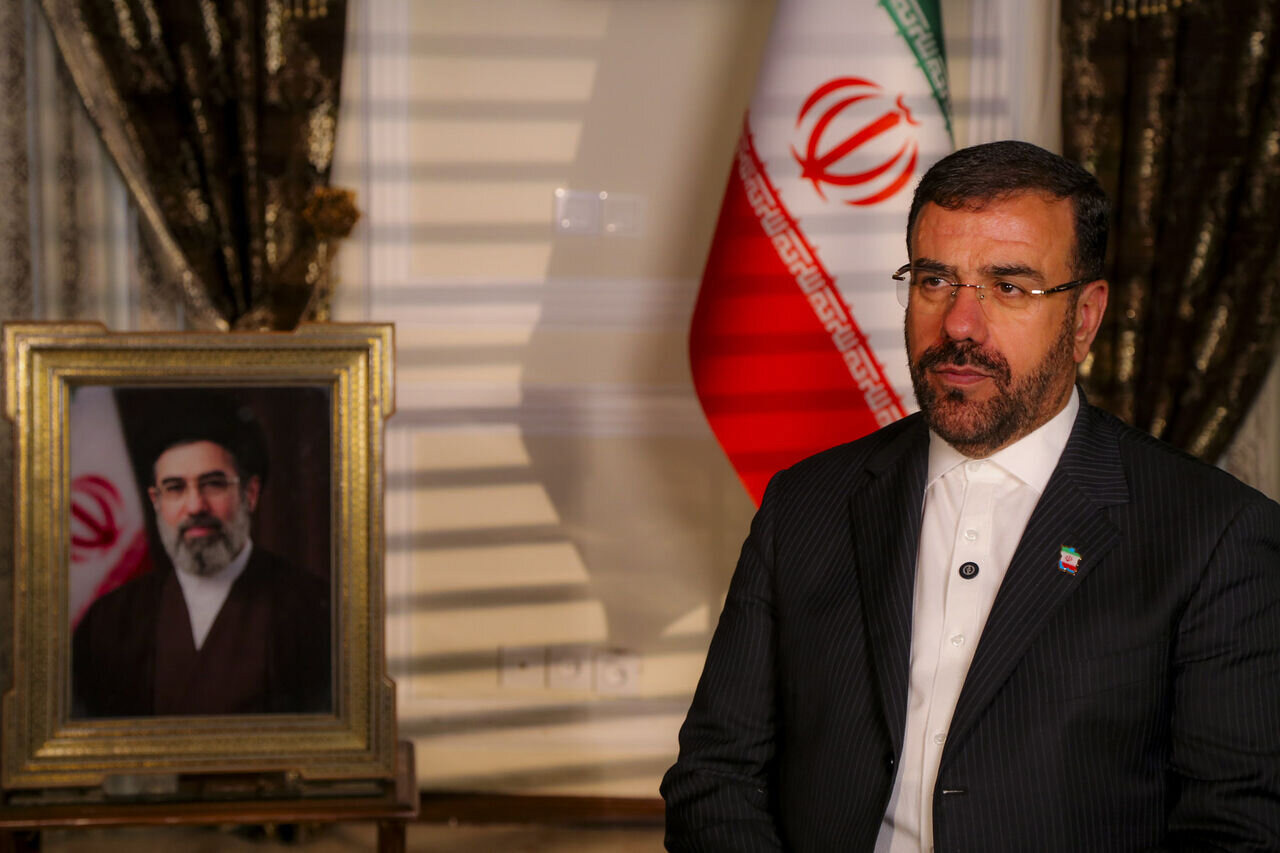 آزادگان، فولادین‌مردانی که عزت ایران را از قفس اسارت به ارمغان آوردند