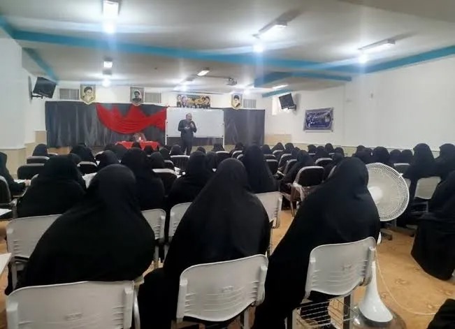 برگزاری دوره توانمندسازی مربیان طرح امین ویژه فعالان تربیتی خواهران طلبه در کاشان