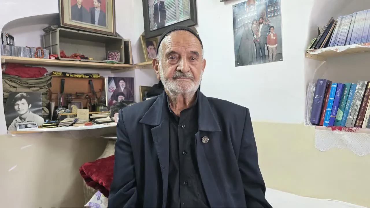 تجلیل ا ز ۴۴ سال خدمت صادقانه خادم نظام در کاشان