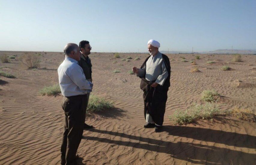 ۵۲ هزارهکتار از اراضی قم درگیر کانون‌های گرد و غباراست؛مهار ۱۲۰۰ هکتار
