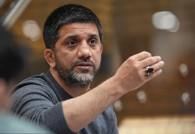 علیرضا دبیر: اگر آمریکا به یک نفر ویزا ندهد کل تیم اعزام نمی‌شود