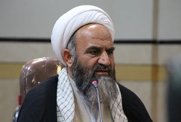 نقش اساتید حوزه در مسائل فرهنگی و اجتماعی تقویت شود