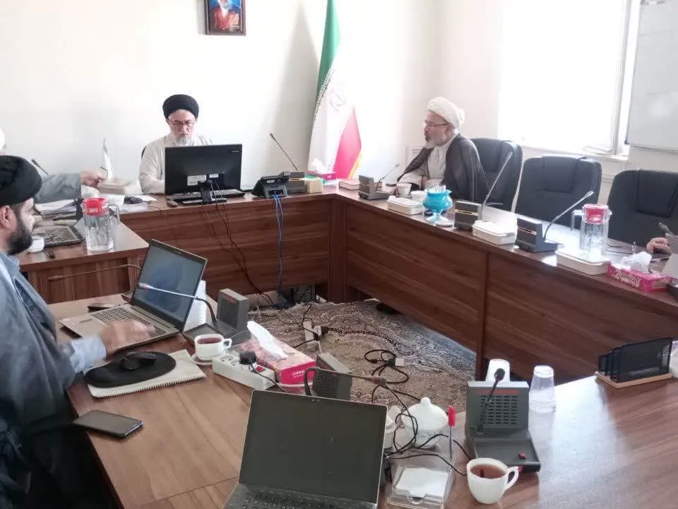 نظام سؤالات و جامعه مصاحبه‌شوندگان پروژه «محیط‌شناسی تهذیب» نهایی شد