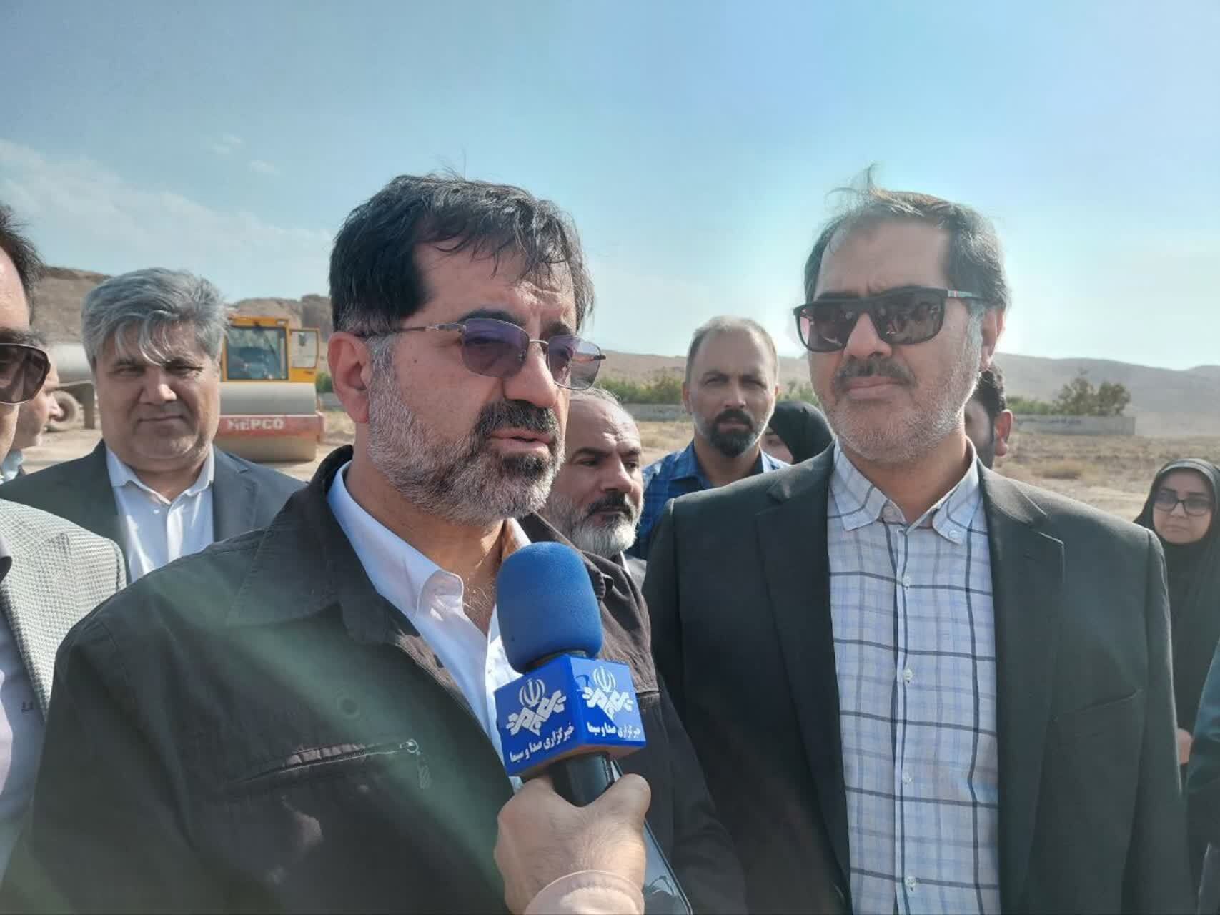 محور ورجان ـ کهک تا پایان سال ۴ خطه می‌شود