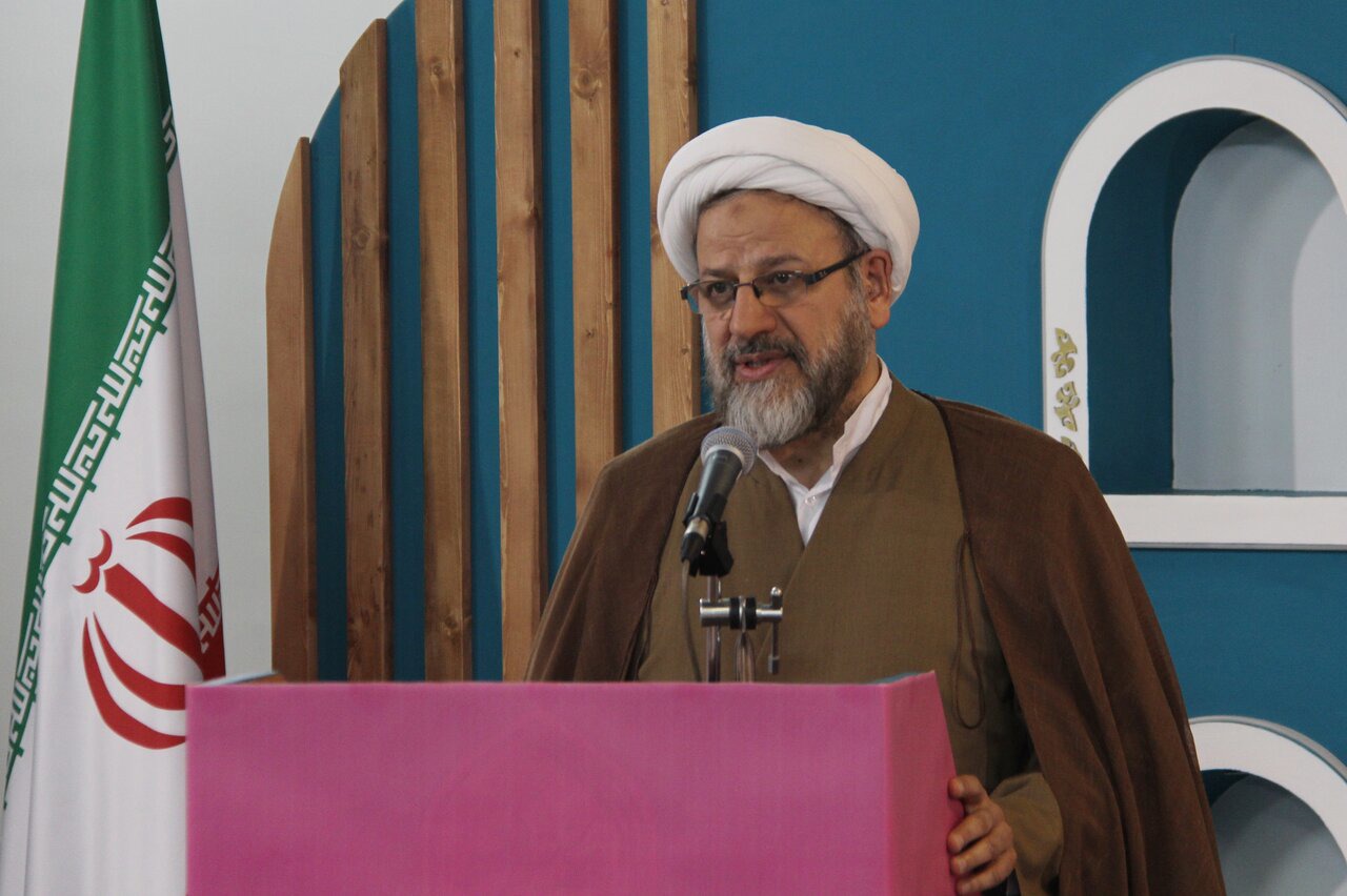 حوزه علمیه باید از تولید دانش به سمت حل مسائل کشور و حکمرانی حرکت کند