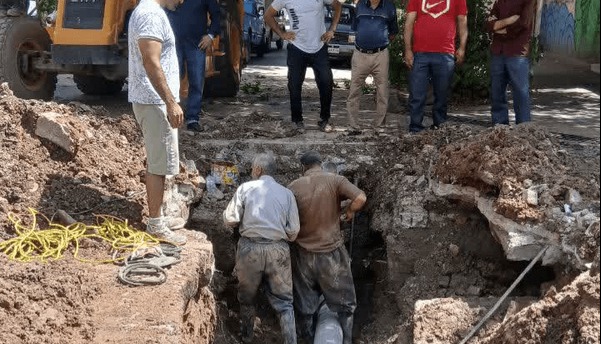 فرونشست زمین خط توزیع آب را در نیشابور بلعید