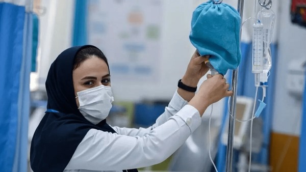 دبیرکل خانه پرستار: پرستاری دیگر صرفه اقتصادی ندارد!