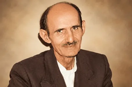 شاعری که معلم شعر انقلاب بود، اما گمنام