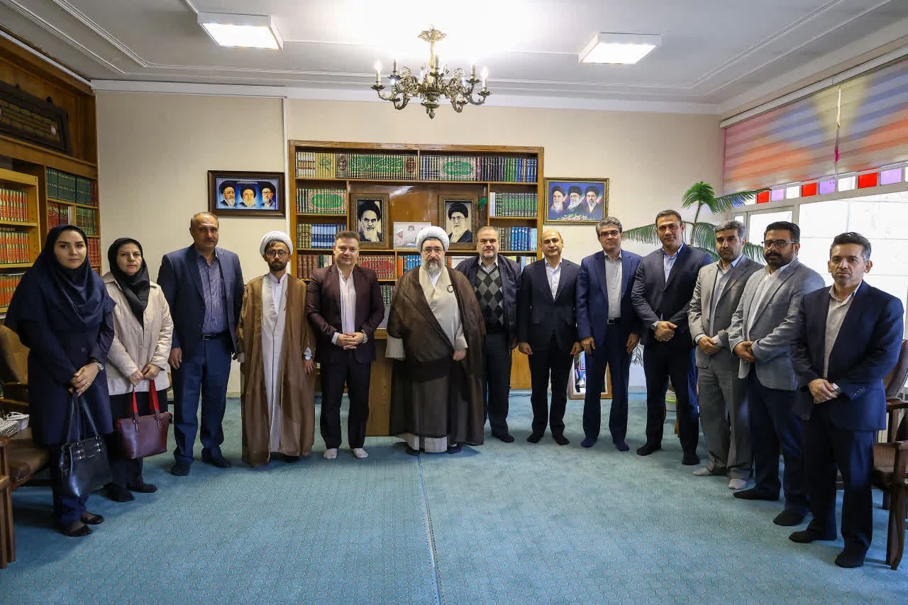 دیدار مدیرکل و معاونان اداره‌کل استاندارد آذربایجان‌ شرقی با امام جمعه تبریز+ تصاویر