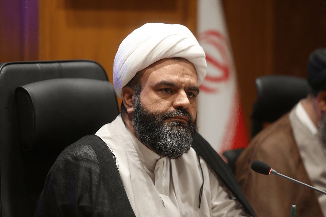 استقامت: مسئولان قم درباره حواشی ایجادشده برای این شهر پاسخگو باشند