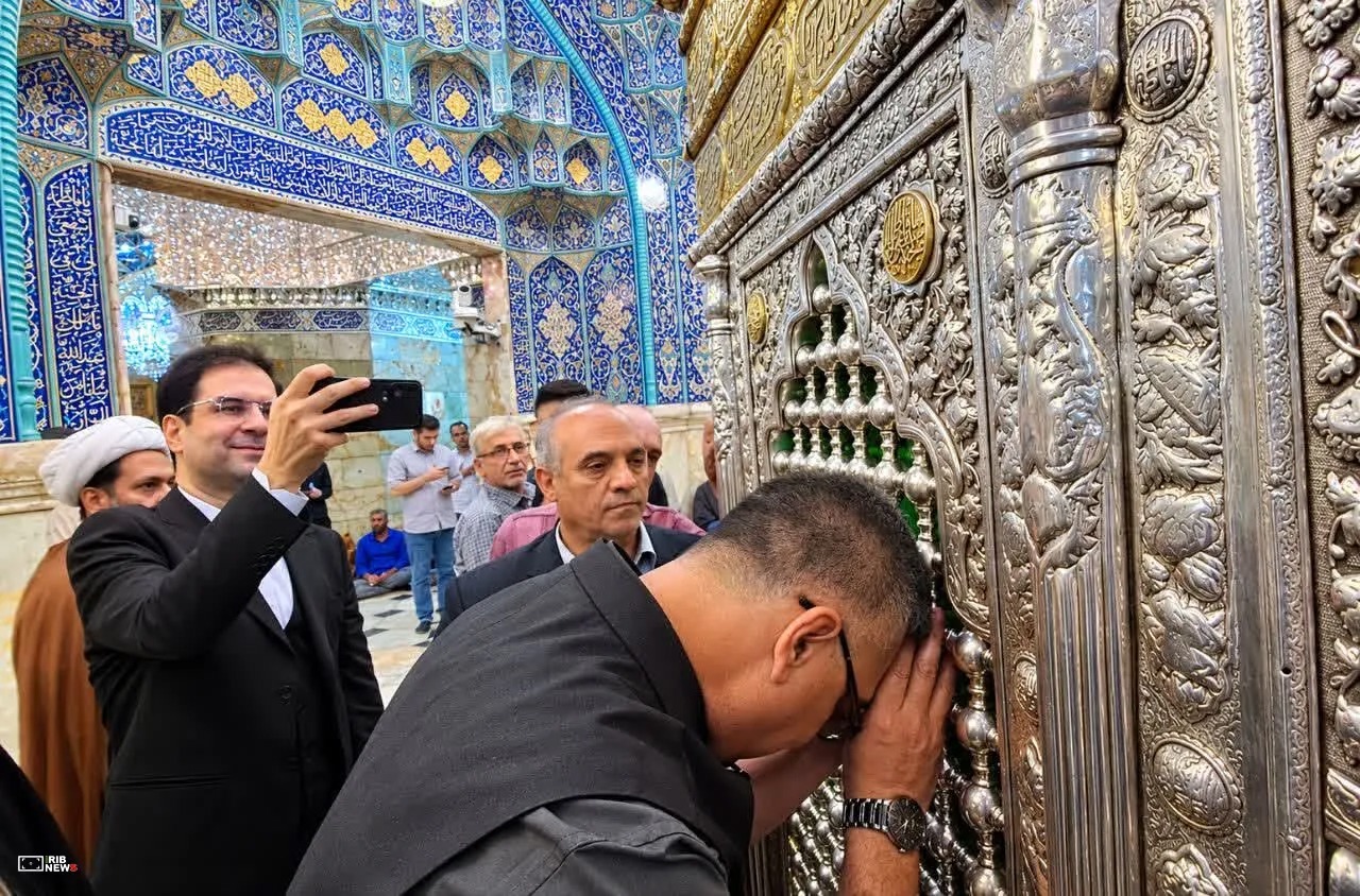 سفیر جدید هند در ایران میهمان حرم مطهر حضرت معصومه (س) شد