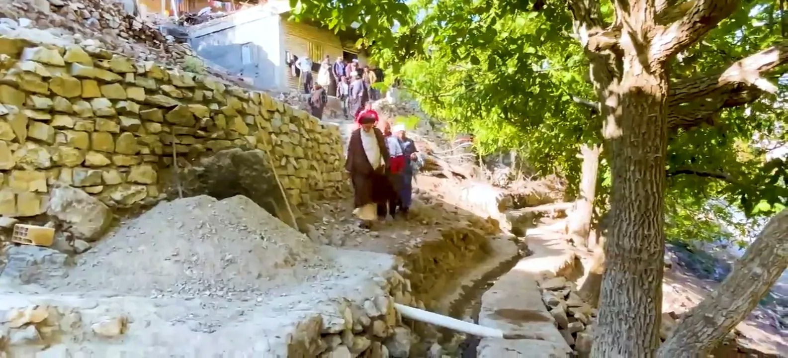 فیلم | سفر نماینده ولی‌فقیه در چهارمحال و بختیاری به روستاهای سرآقاسید و بیراهگان