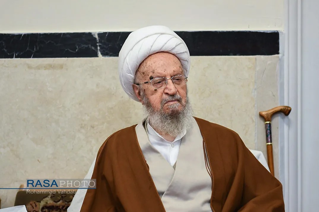 پیام تسلیت آیت الله مکارم شیرازی در پی درگذشت آیت الله قربانی