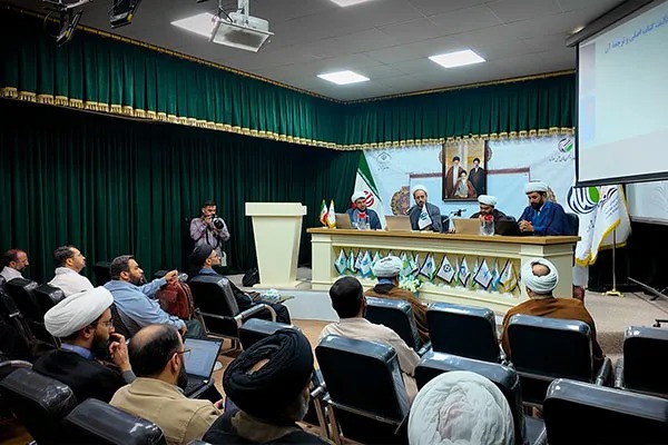 مراسم معرفی کتاب روان‌شناسی اسلامی در سراسر جهان برگزار شد