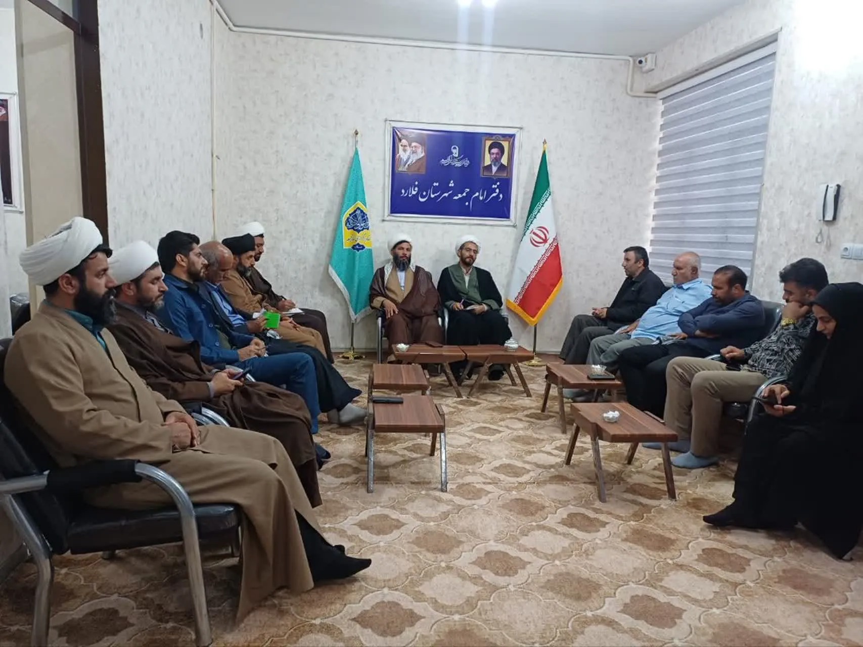 نشست هماهنگی برنامه‌های فاطمیه اول در فلارد برگزار شد