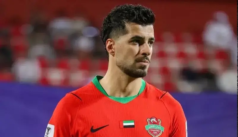 سعید عزت قهرمان آسیا را تحقیر کرد!