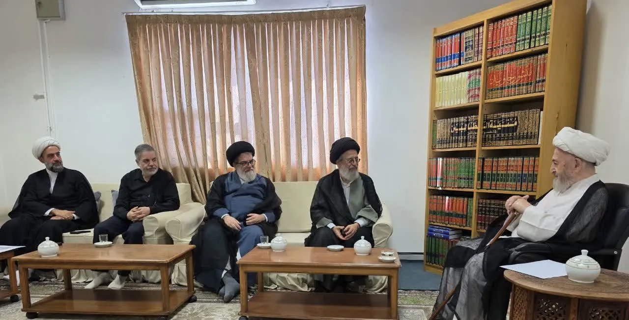 دیدار اعضای بیت آیت‌الله شبیری زنجانی با آیت الله سبحانی