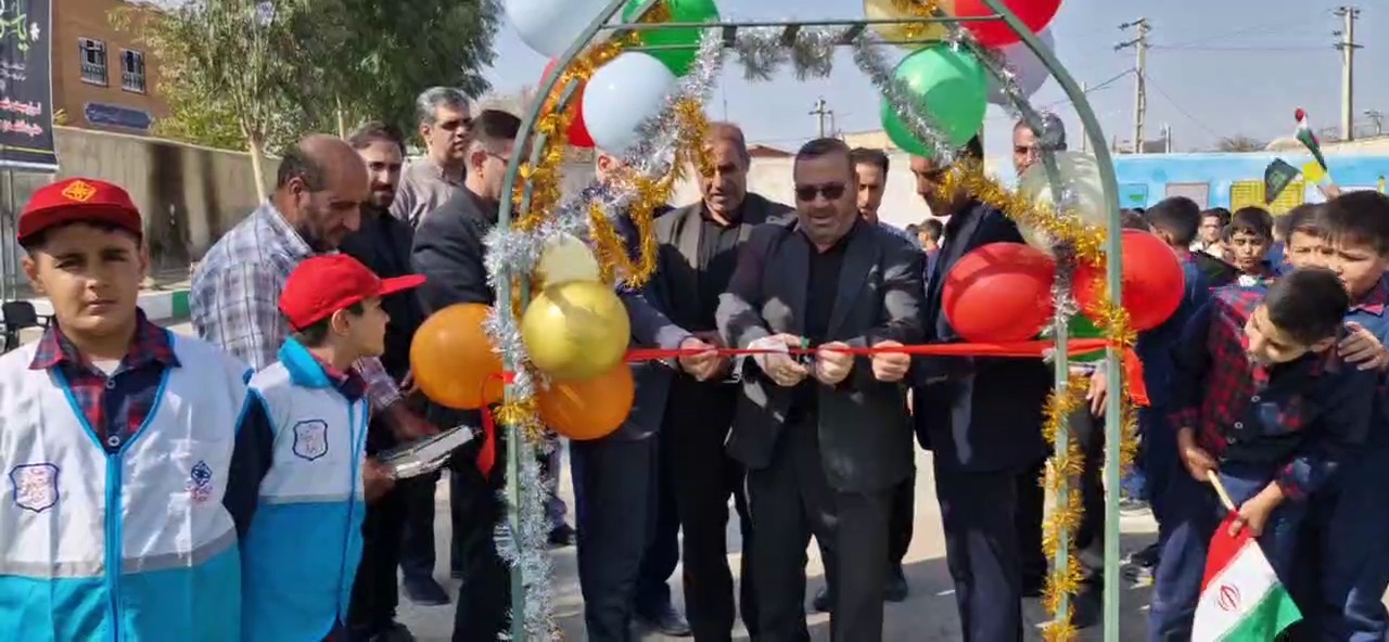 افتتاح کانون‌های ورزشی دانش‌آموزی و ۲ زمین چمن مصنوعی در جعفرآباد قم