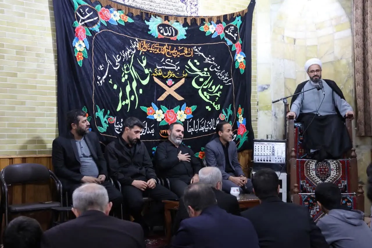 نشست هفتگی هیئت مکتب حضرت علی‌اکبر در تبریز برگزار شد