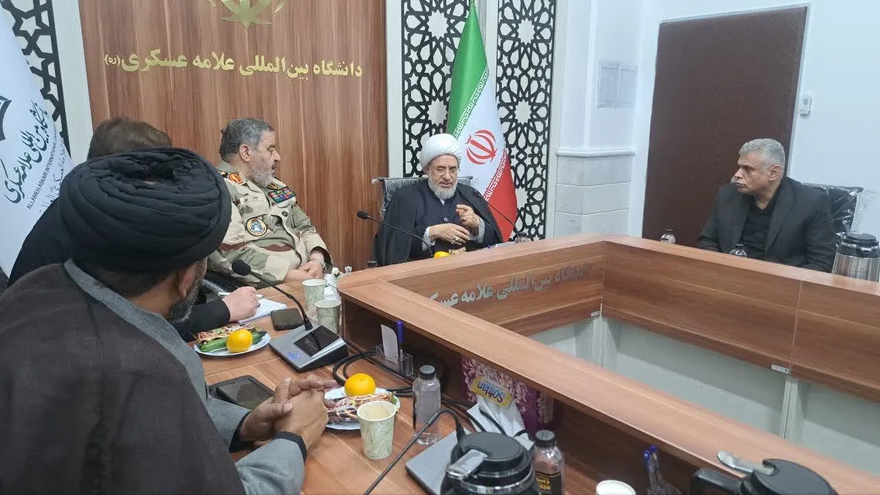 دیدار رییس سازمان پدافند غیر عامل کشور با علما