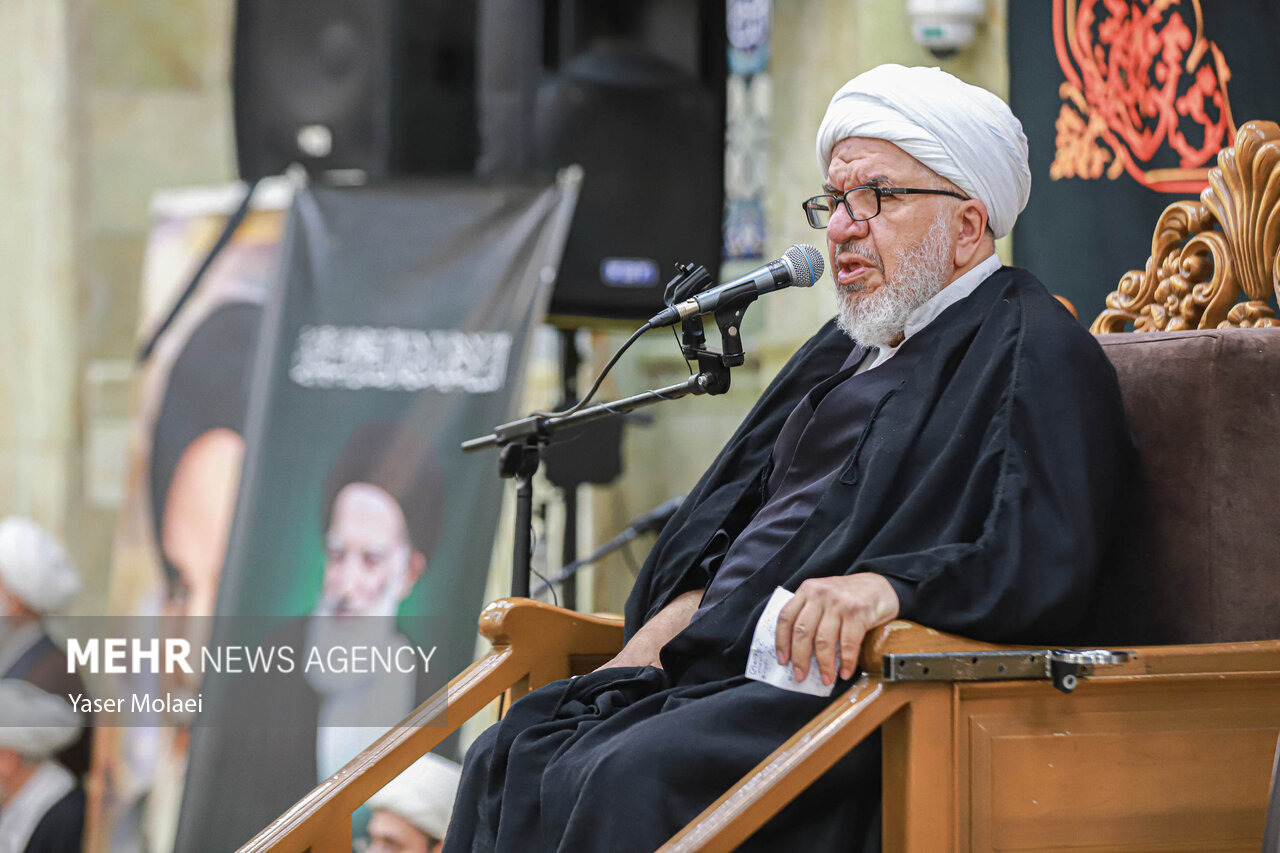 عندلیب: اخلاص، تقوا و دقت علمی از شاخصه‌های آیت‌الله شبیری زنجانی بود